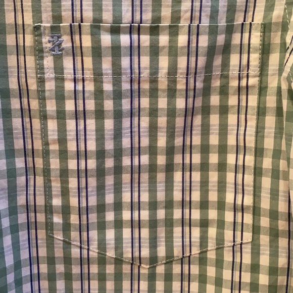 Izod plaid lightweight button down - Picture 3 of 4